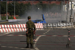 Illustration for article titled Bugatti EB110 Crashed In Moscow